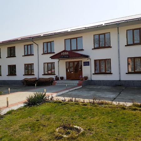 Hotel Adina Riscani Exteriér fotografie
