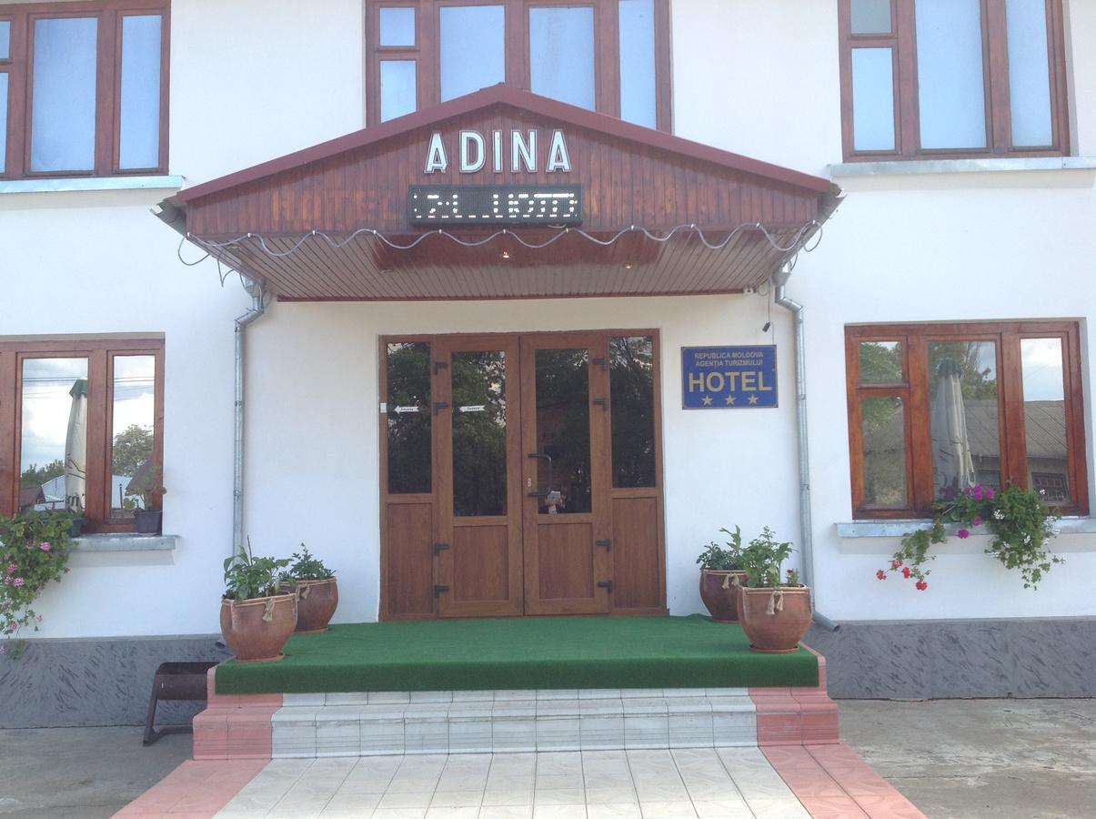 Hotel Adina Riscani Exteriér fotografie