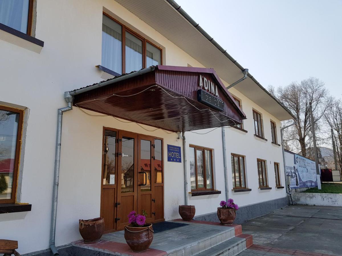 Hotel Adina Riscani Exteriér fotografie