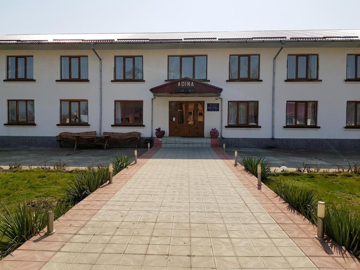 Hotel Adina Riscani Exteriér fotografie